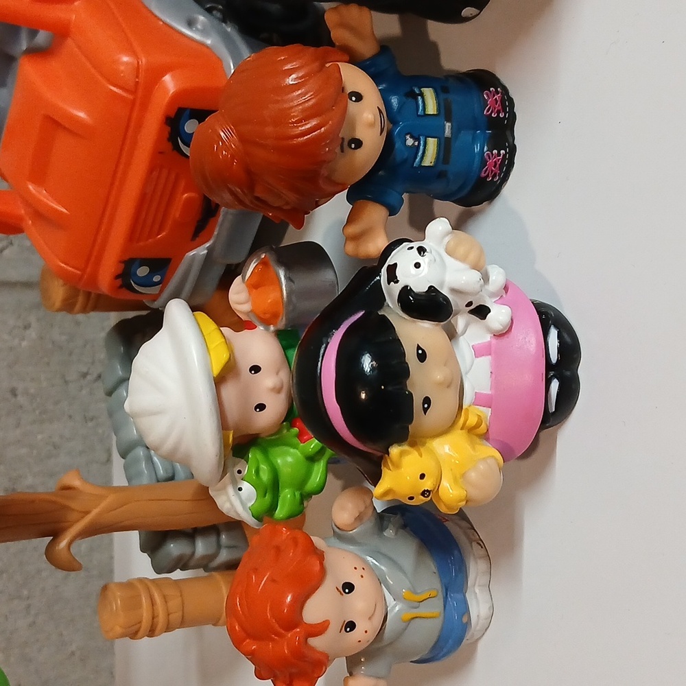 Fisher Price Little People Lot 18 Figures And Pieces Mixed Replacements Vehicles - Picture 2 of 10